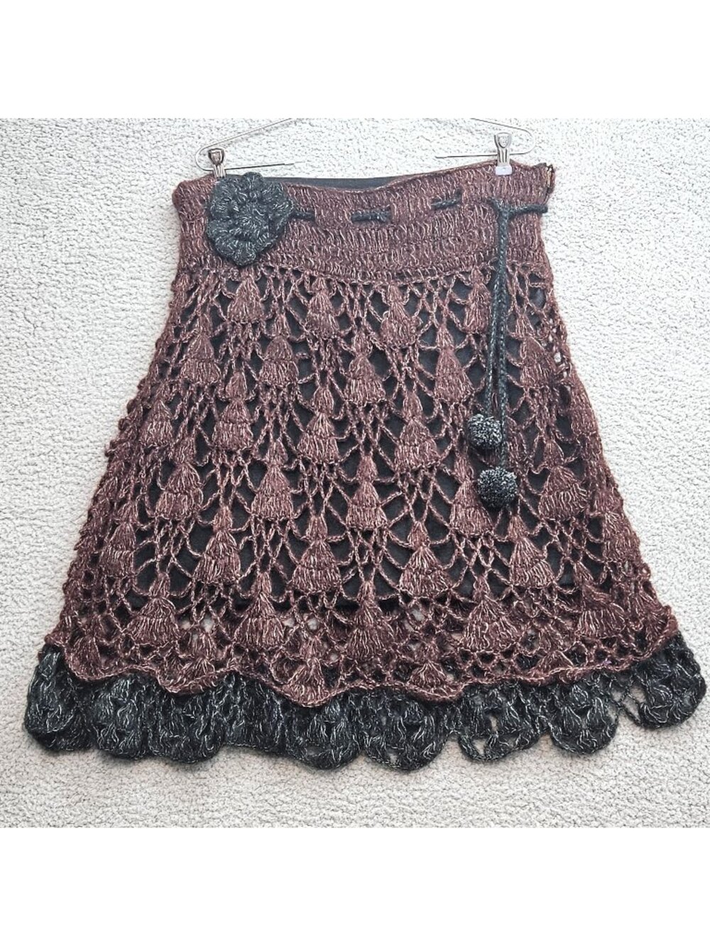 Crochet Wool Skirt Floral Accents Scalloped Hem Brown & Black LK Collections M